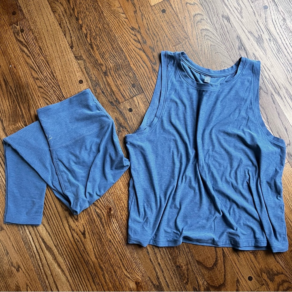 Beyond Yoga Tank Set
